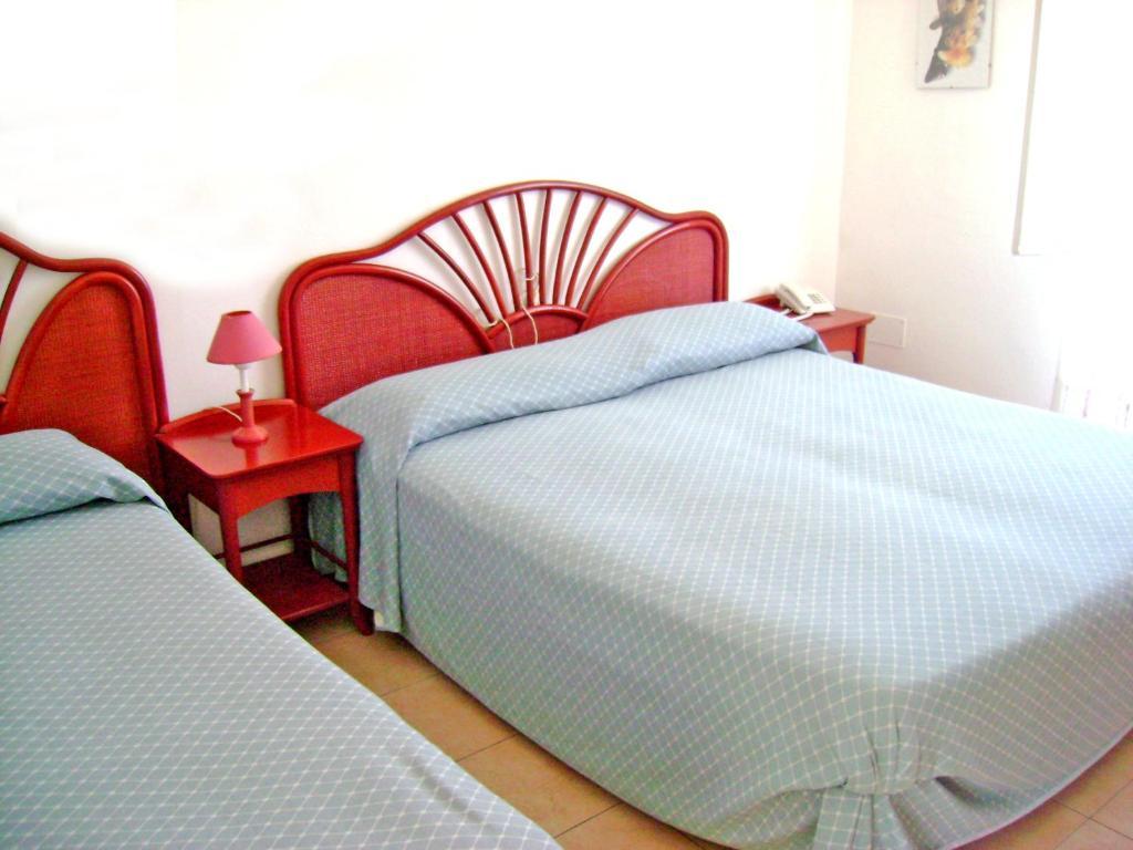 Hotel Scoglio Bianco Портоферрайо Номер фото