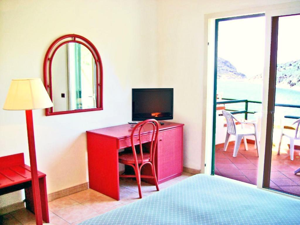 Hotel Scoglio Bianco Портоферрайо Екстер'єр фото
